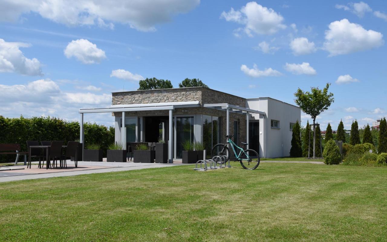 Hotel Harmony Medical & Wellness-Free Parking, 1,8Km From The Center Kroměříž Buitenkant foto