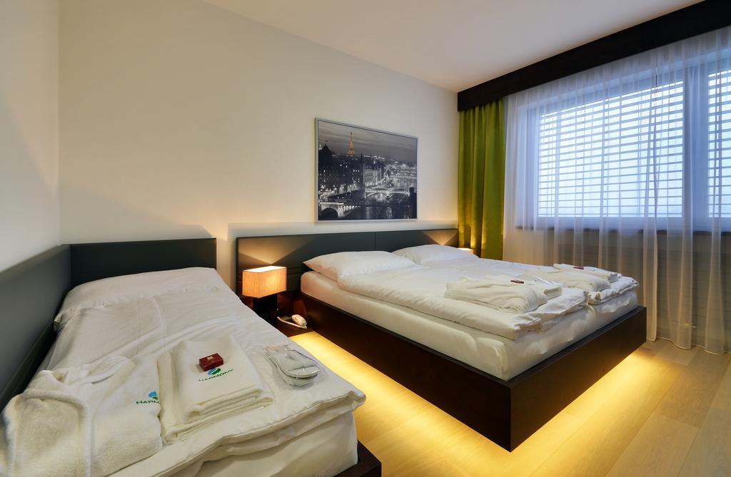 Hotel Harmony Medical & Wellness-Free Parking, 1,8Km From The Center Kroměříž Kamer foto
